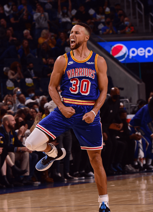 川超分区赛最佳阵出炉：南充门将成为票王，网红向男入选二阵（川超分区赛最佳阵公布：南充门将加冕票王，网红向男跻身二阵）