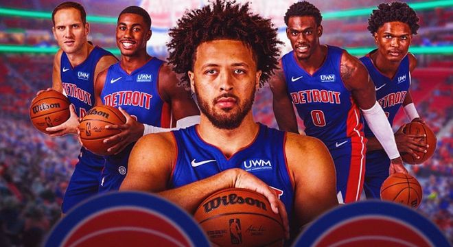 队报评法甲第14轮最佳阵：托万助朗斯登顶领衔，巴黎无人入选（队报评选法甲第14轮最佳阵容：托万引领朗斯登顶，巴黎无一入围）