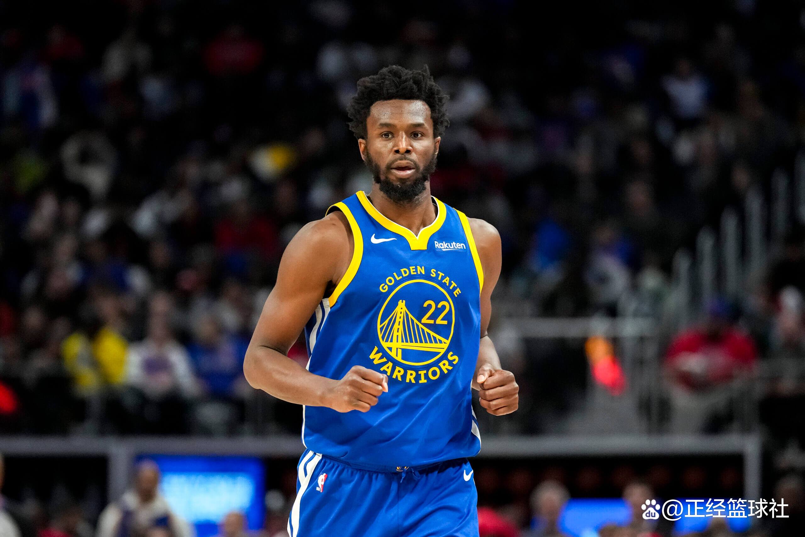 足球欧联杯精彩倒钩破门当选本周最佳进球（欧联杯惊艳倒钩破门荣膺本周最佳进球）