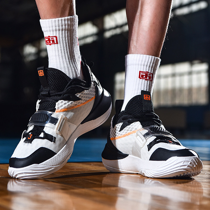 意甲：米兰2-1战胜罗马（意甲：AC米兰2-1力克罗马）