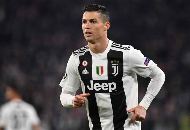 齐鲁超赛黑马：泰安泰山城建队，2：1逆转聊城传奇夺魁收官（泰安泰山城建2：1逆转聊城传奇，黑马之姿问鼎齐鲁超赛收官）