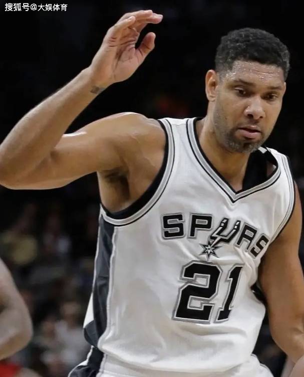 祸不单行，国际足联网站显示广西平果有四条转会禁令（接连受挫：FIFA官网披露广西平果遭四项转会禁令）