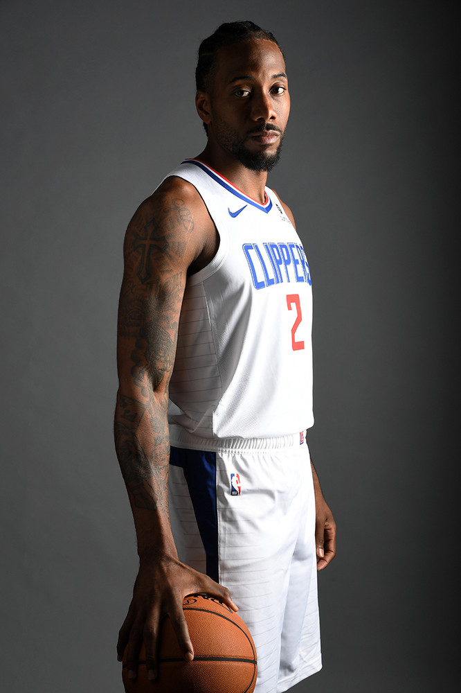 球迷：我们都在见证他的成长（球迷：他的成长，我们一起见证）