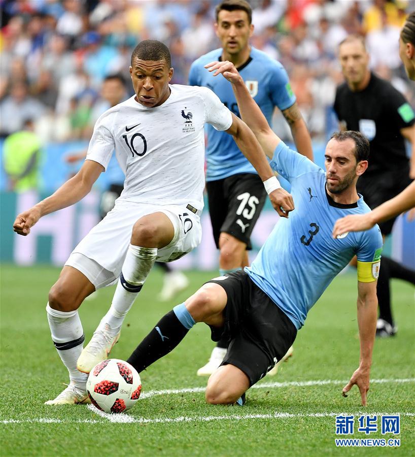 巴萨梅西助攻队友攻入制胜球（梅西送妙传 巴萨队友一锤定音）