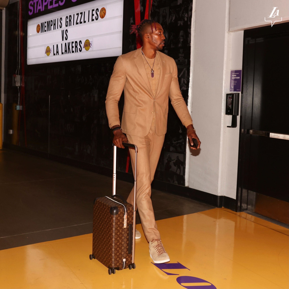 全市场：尤文和米兰正密切关注比利时17岁前锋穆泰巴（全市场：尤文、米兰盯上比利时17岁前锋穆泰巴）