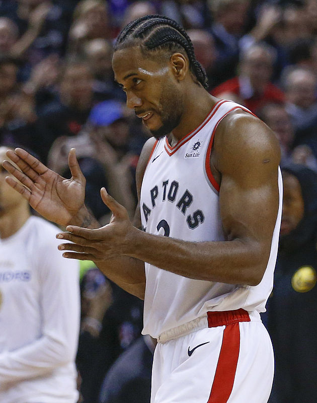 绿帽哥：皇马董事会今晨7点召见阿隆索，紧急召开危机会议（皇马董事会今晨7点约见阿隆索，紧急商讨危机对策）